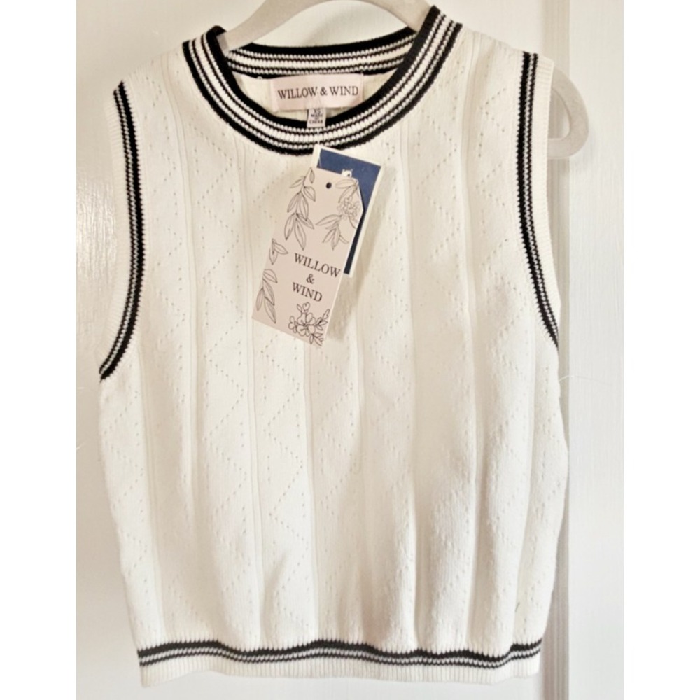 NWT WILLOW & WIND knit tank top Sleeveless black trim‎ white woman Sz XS